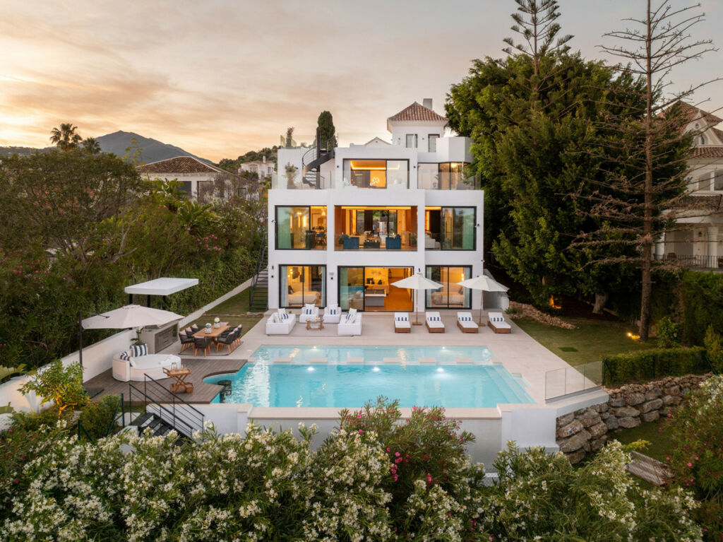Detached Villa Nueva Andalucía Málaga - image 51