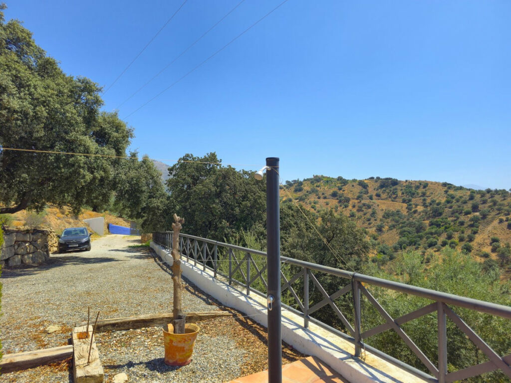 Detached Villa Riogordo Málaga - image 51