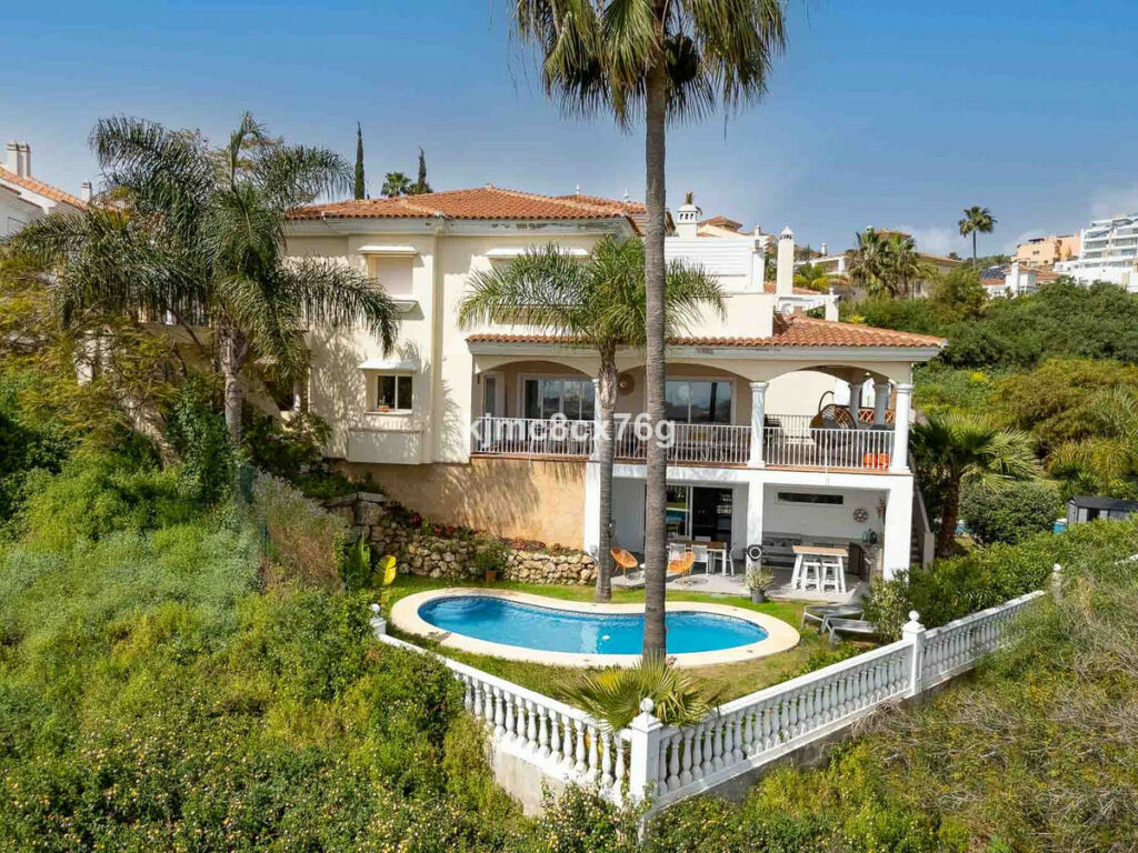 Detached Villa Riviera del Sol Málaga - image 51
