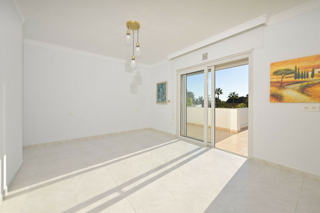 Detached Villa Marbesa Málaga - image 51