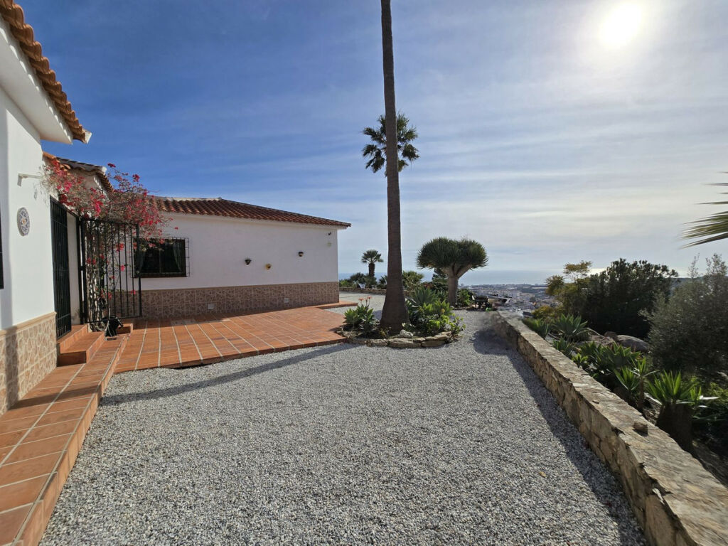 Detached Villa Torrox Málaga - image 51