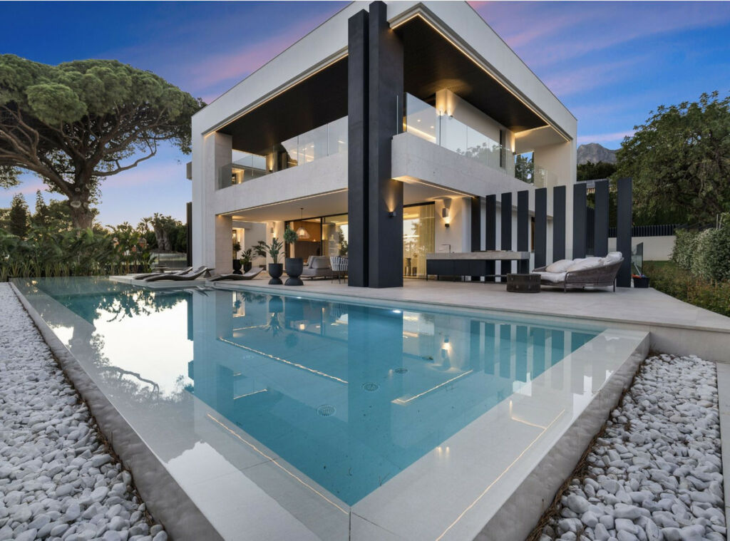 Detached Villa The Golden Mile Málaga - image 52