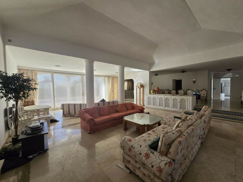 Detached Villa Marbella Málaga - image 52