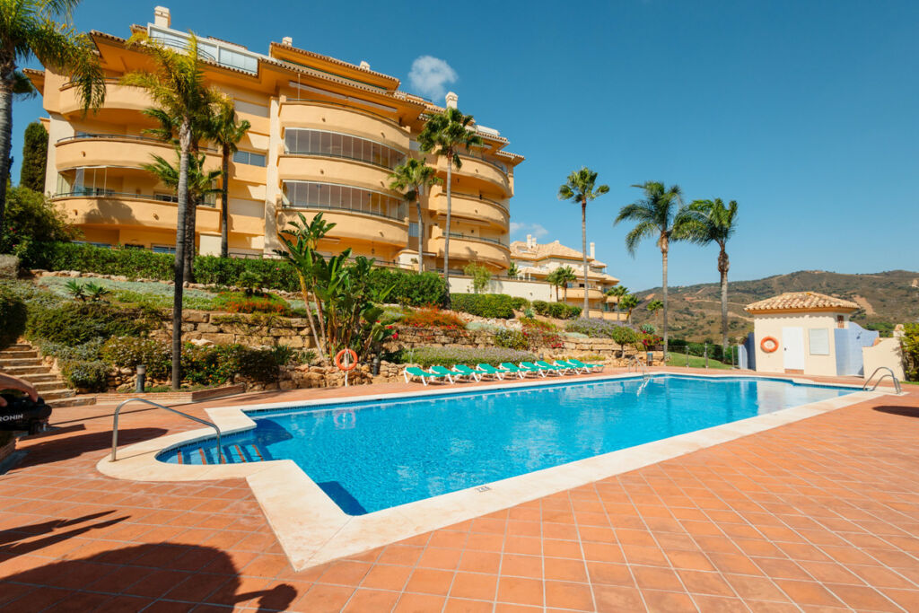 Middle Floor Apartment Elviria Málaga - image 52