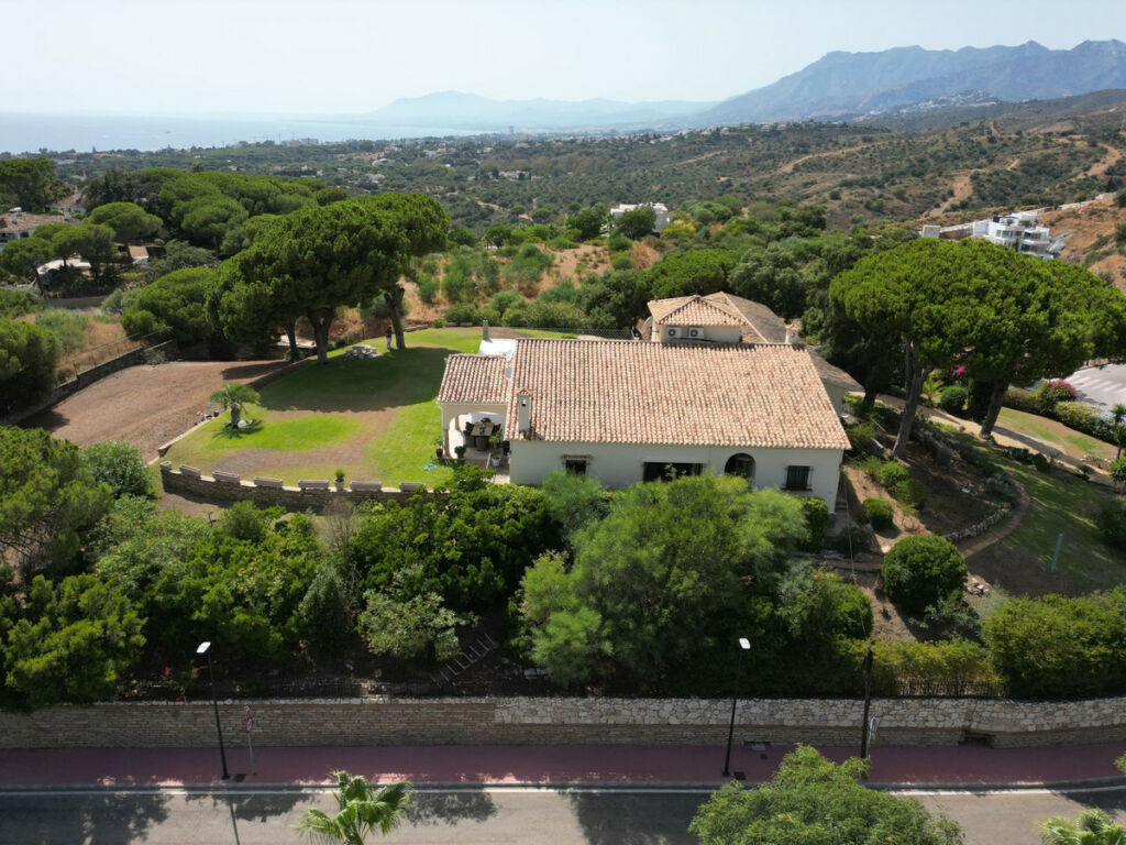 Detached Villa Elviria Málaga - image 45