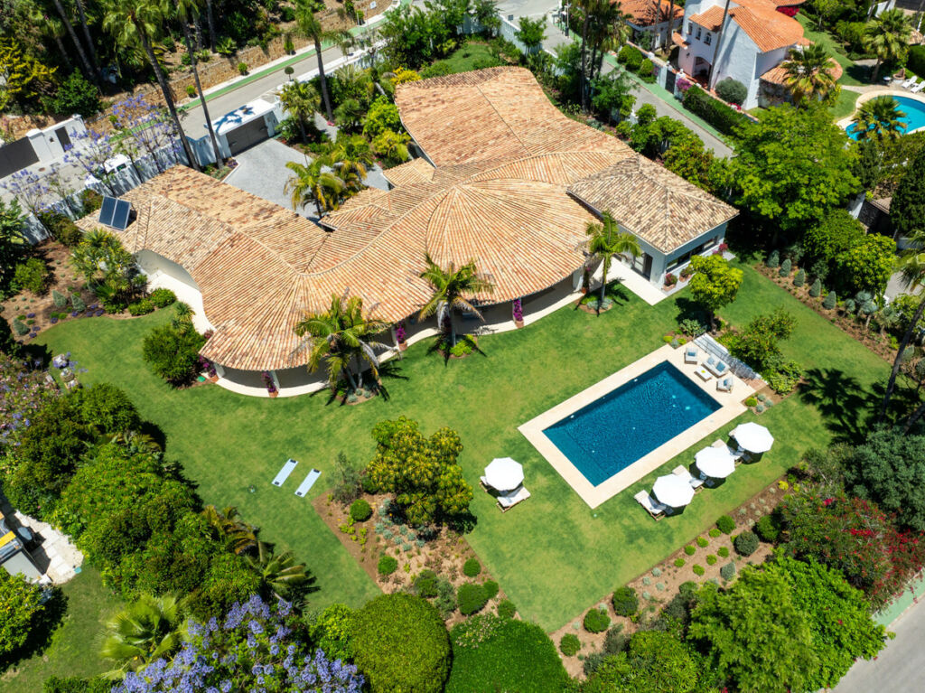 Detached Villa Nueva Andalucía Málaga - image 52