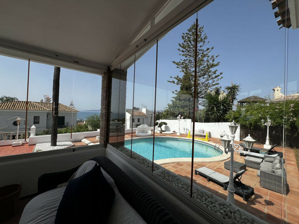Detached Villa Estepona Málaga - image 52