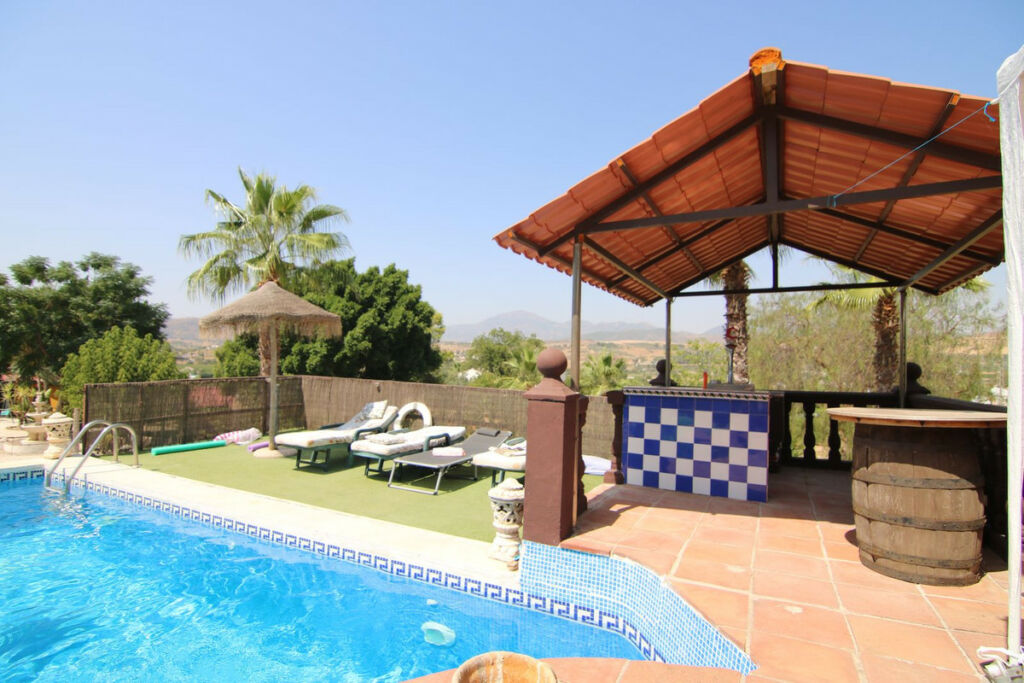Detached Villa Pizarra Málaga