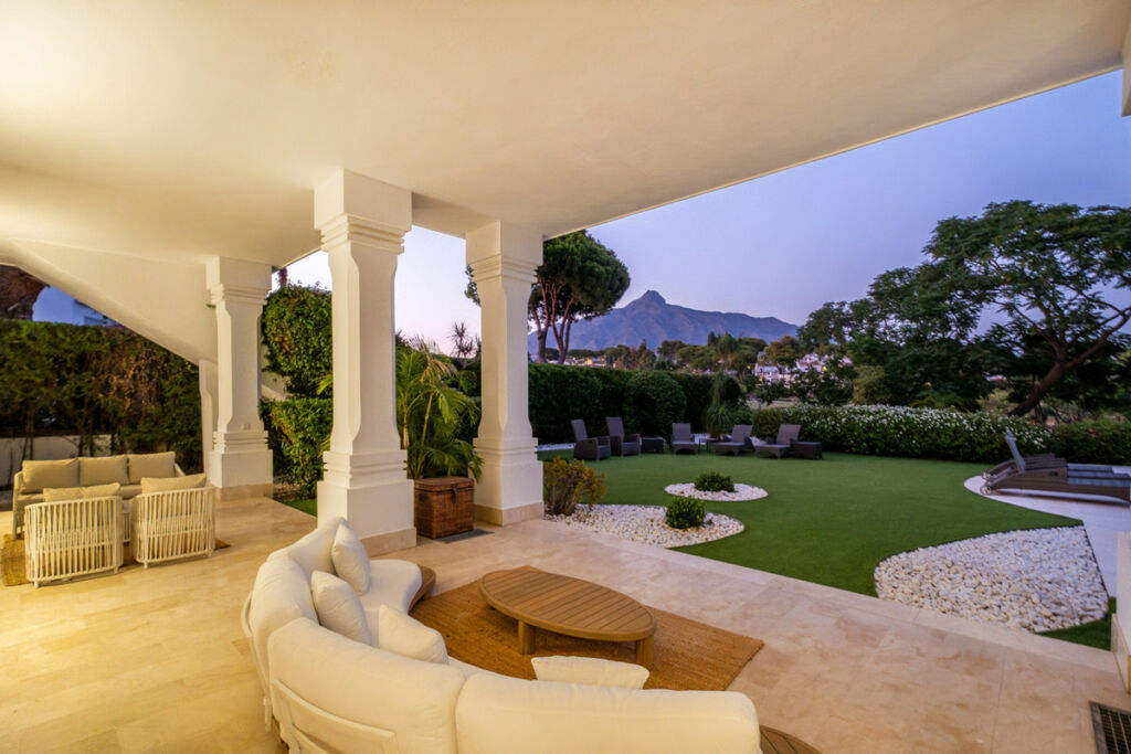 Detached Villa Aloha Málaga - image 53