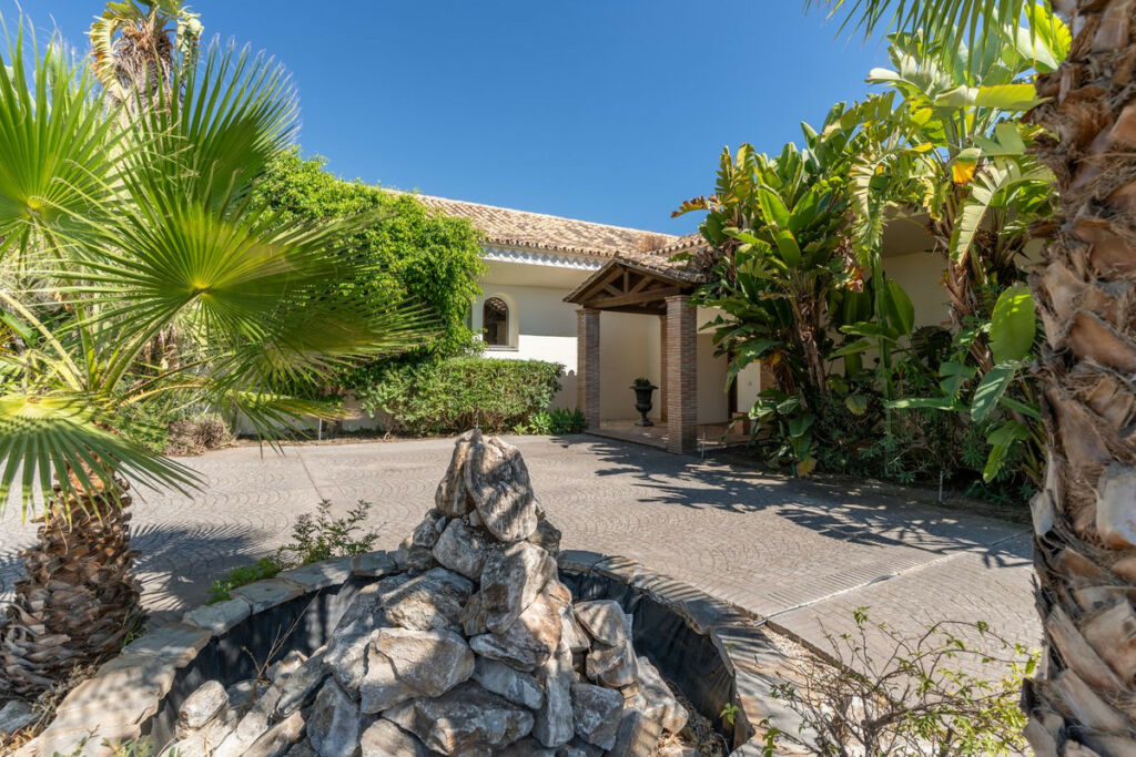Detached Villa Benahavís Málaga - image 53