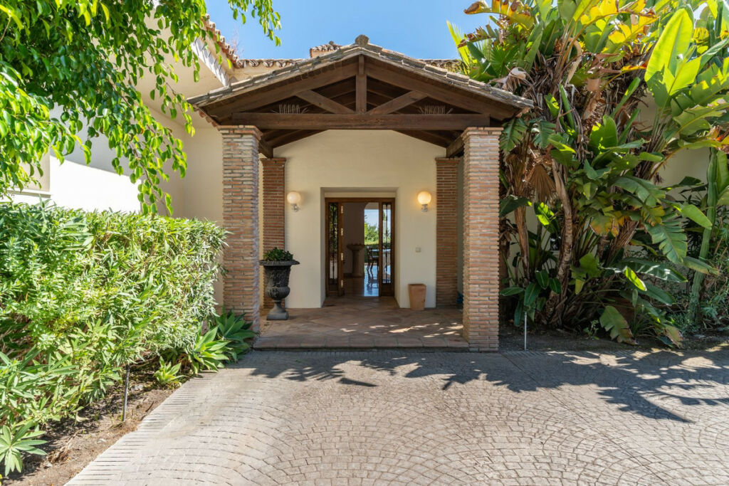 Detached Villa Benahavís Málaga - image 55