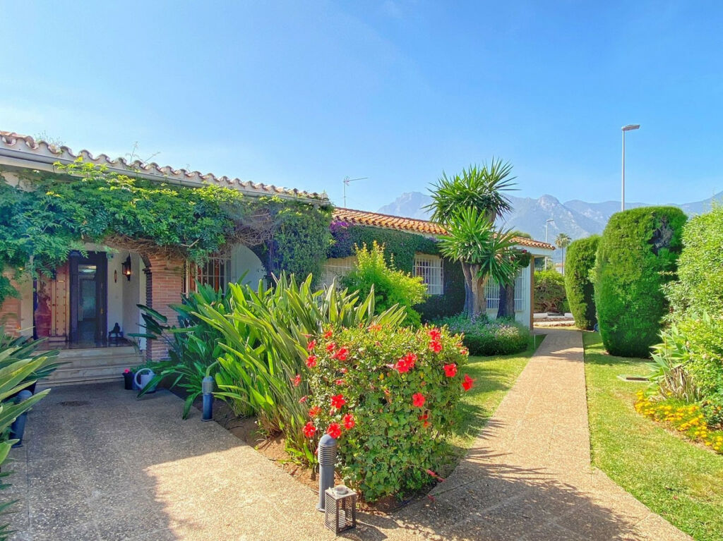 Detached Villa Marbella Málaga - image 55