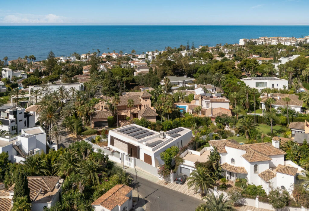 Detached Villa Marbesa Málaga - image 56