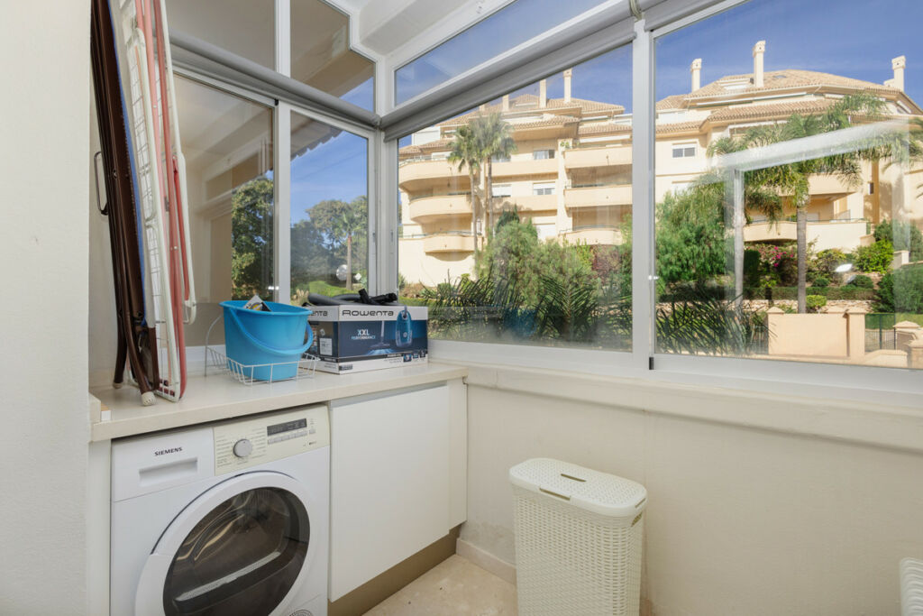Middle Floor Apartment Elviria Málaga - image 57