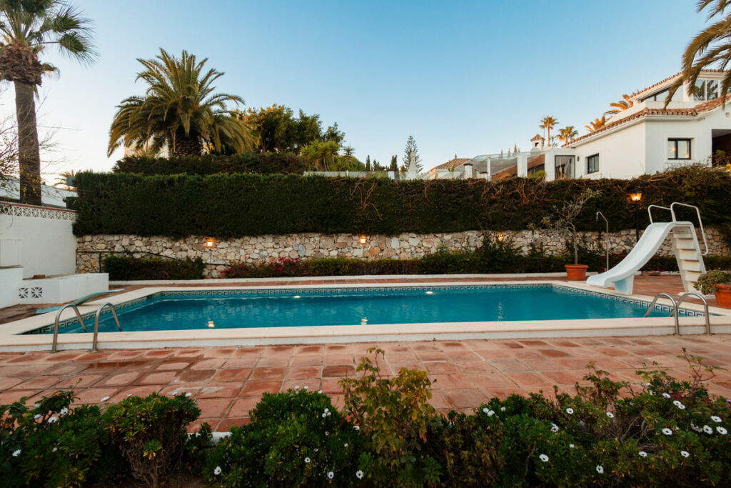 Detached Villa Las Chapas Málaga - image 59