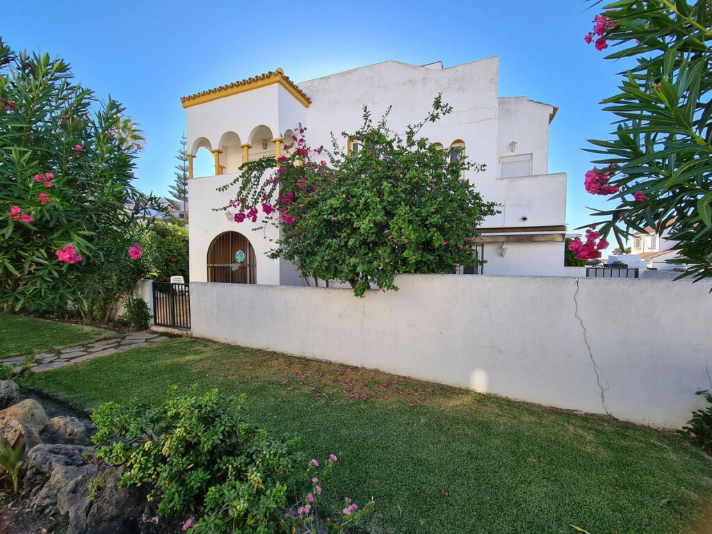 Semi-Detached House Casares Playa Málaga - image 59