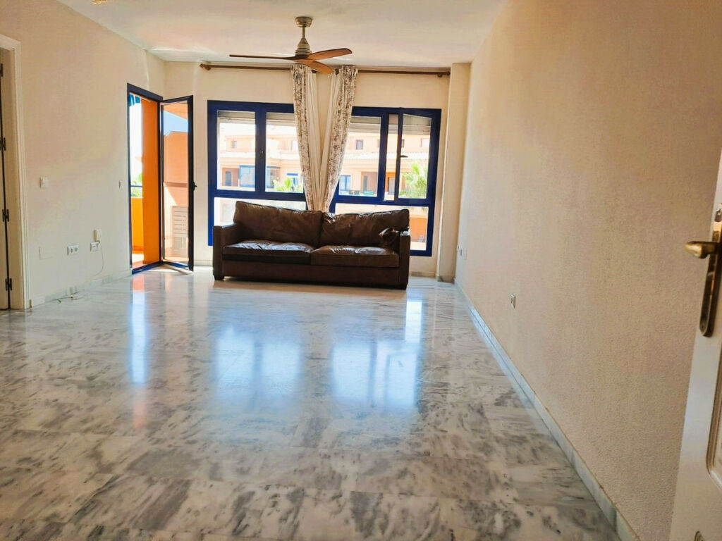 Middle Floor Apartment Manilva Málaga - image 6