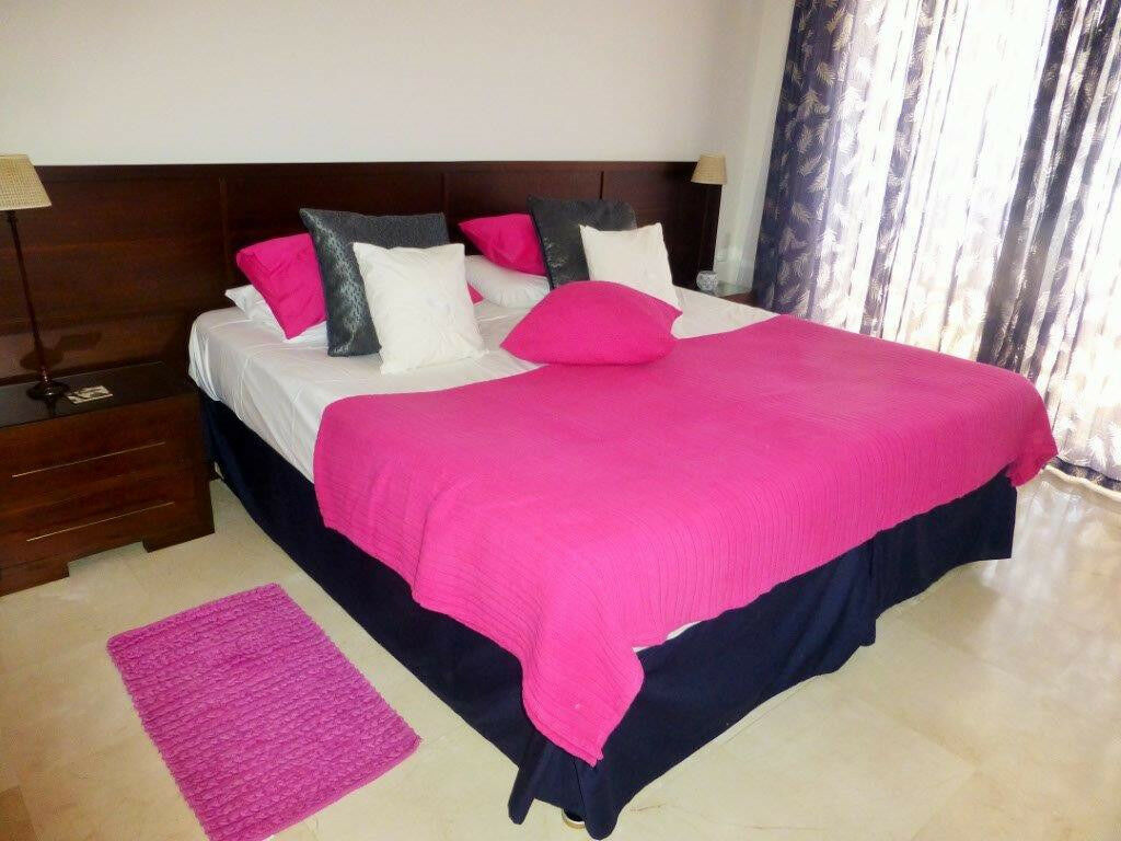 Middle Floor Apartment Estepona Málaga - image 6