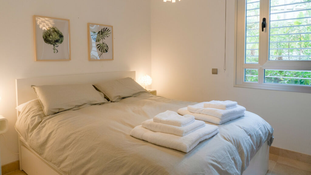 Middle Floor Apartment Benahavís Málaga - image 6