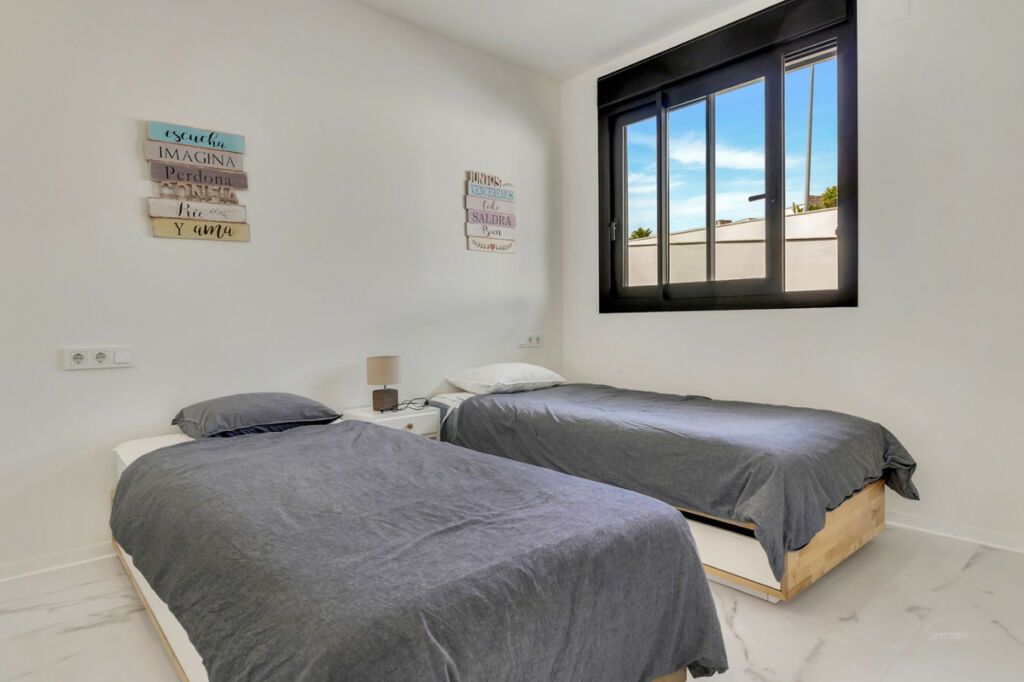 Penthouse Duplex Finestrat Alicante - image 6
