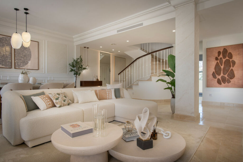 Penthouse Duplex Nueva Andalucía Málaga - image 6