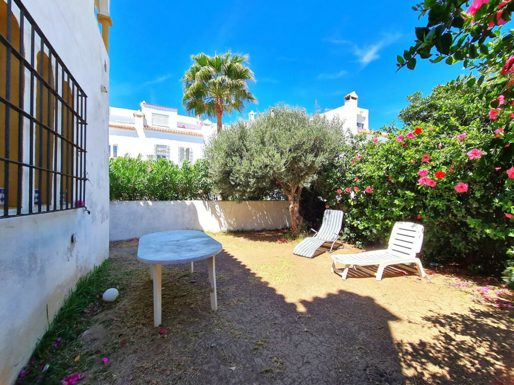 Semi-Detached House Casares Playa Málaga - image 6