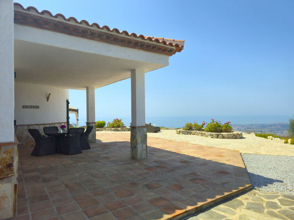 Detached Villa Arenas Málaga - image 6