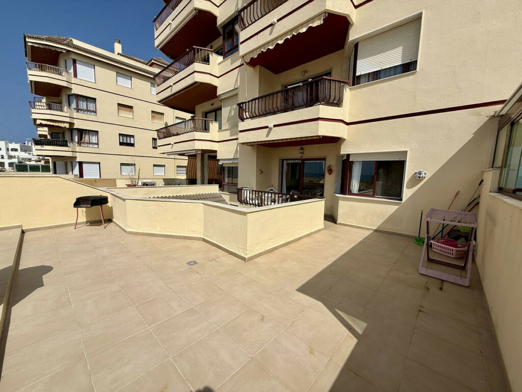 Middle Floor Apartment Mijas Costa Málaga - image 6