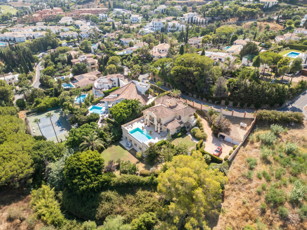 Detached Villa Benahavís Málaga - image 6