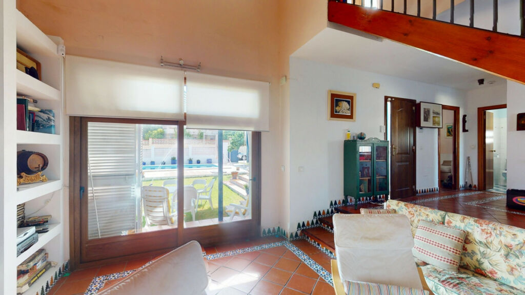 Detached Villa Chilches Málaga - image 6