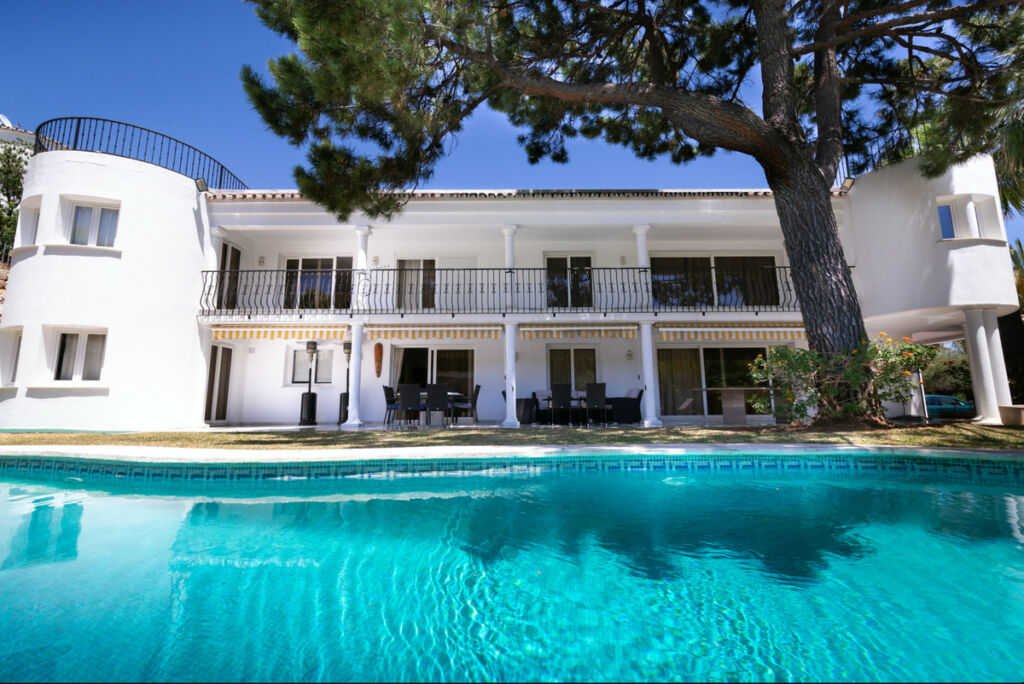 Detached Villa Sierra Blanca Málaga - image 6