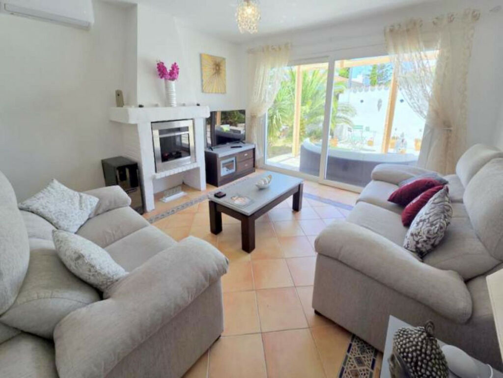 Detached Villa Manilva Málaga - image 6