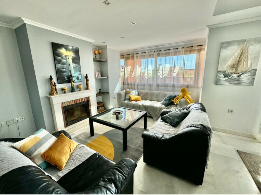 Penthouse New Golden Mile Málaga - image 6