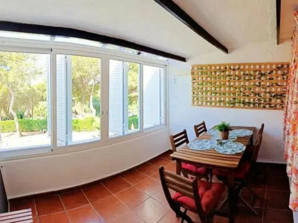 Middle Floor Apartment Estepona Málaga - image 6