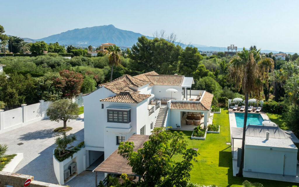 Detached Villa Atalaya Málaga - image 6