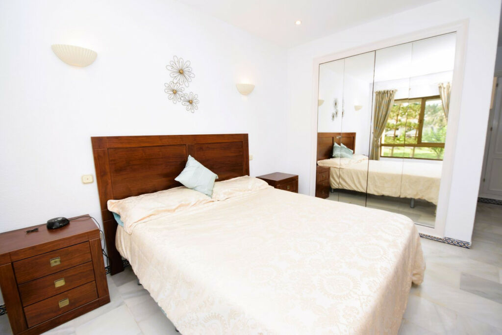 Middle Floor Apartment La Cala de Mijas Málaga - image 6