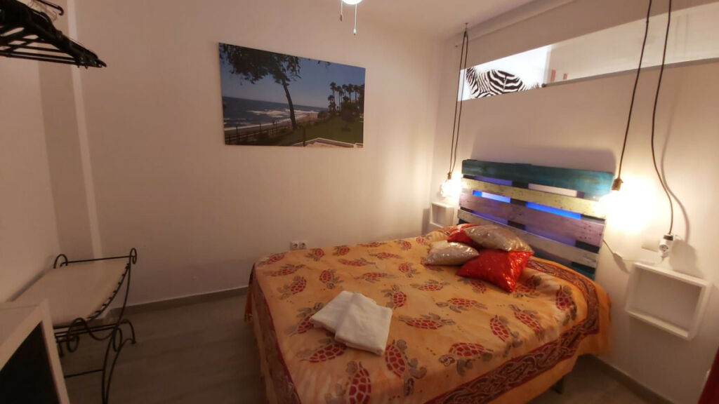 Middle Floor Apartment Calahonda Málaga - image 6