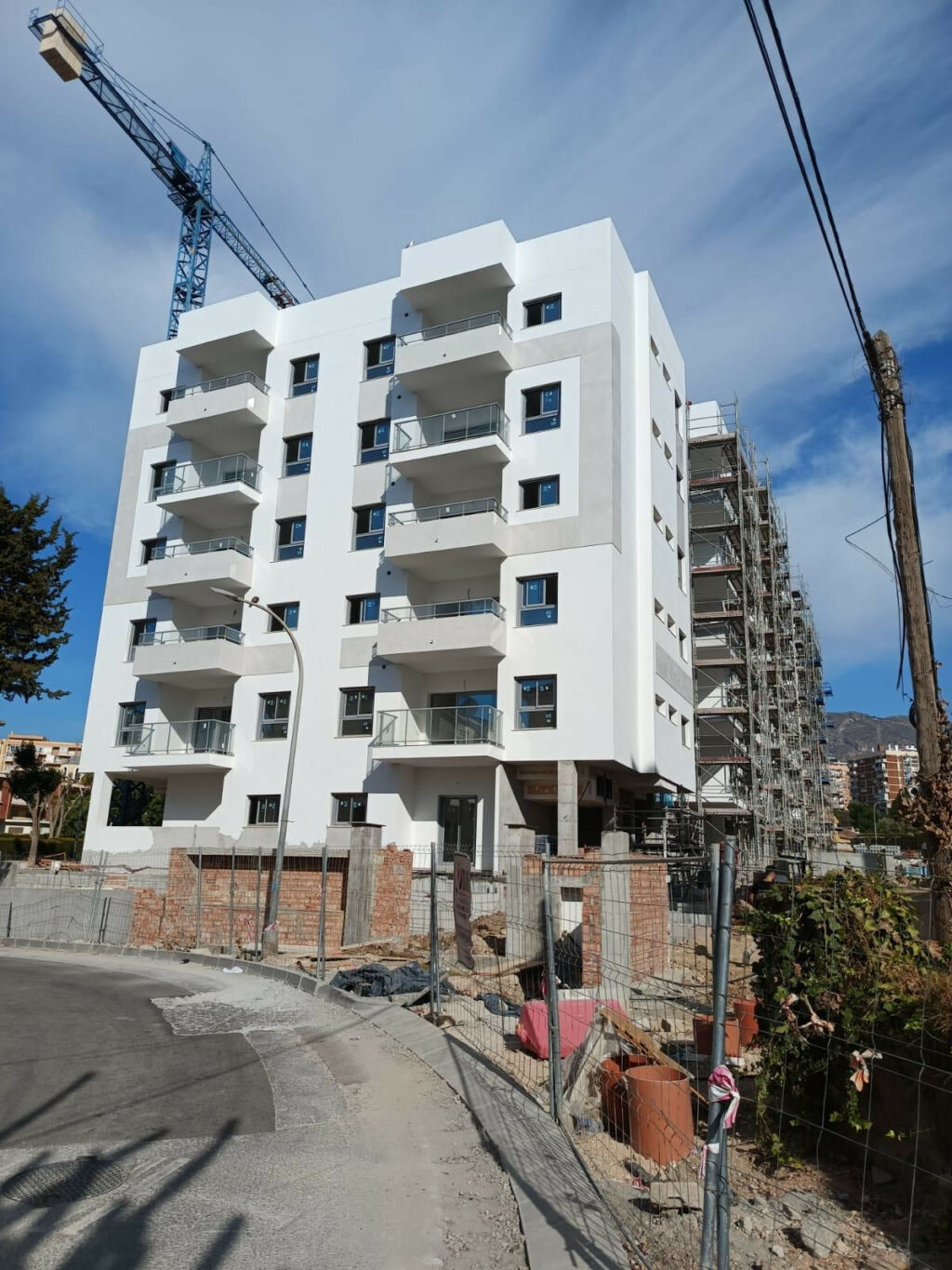 Middle Floor Apartment Benalmadena Málaga - image 6