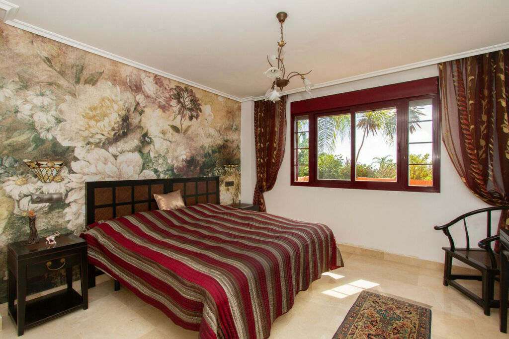 Ground Floor Apartment La Mairena Málaga - image 6