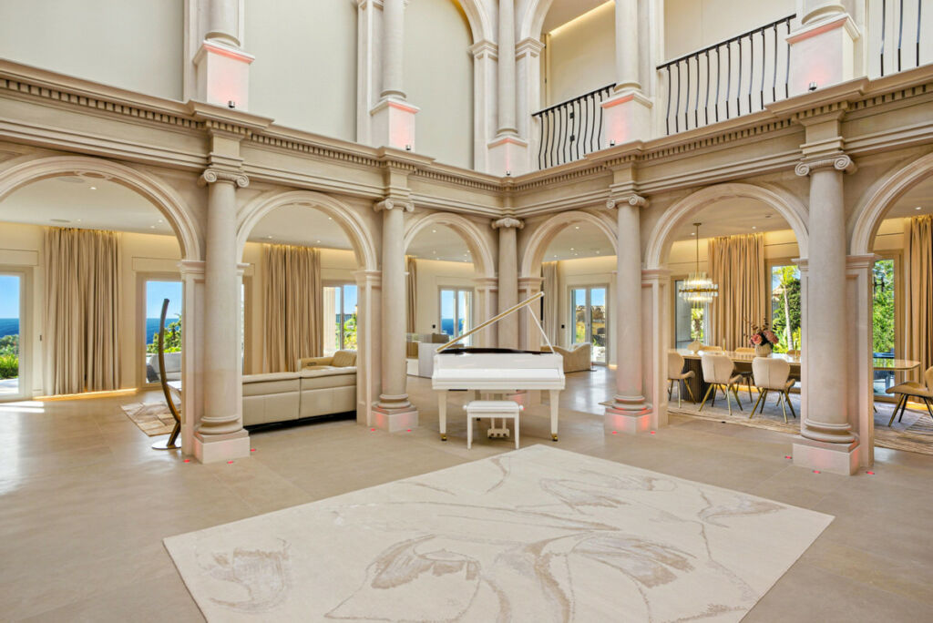 Detached Villa Sierra Blanca Málaga - image 7
