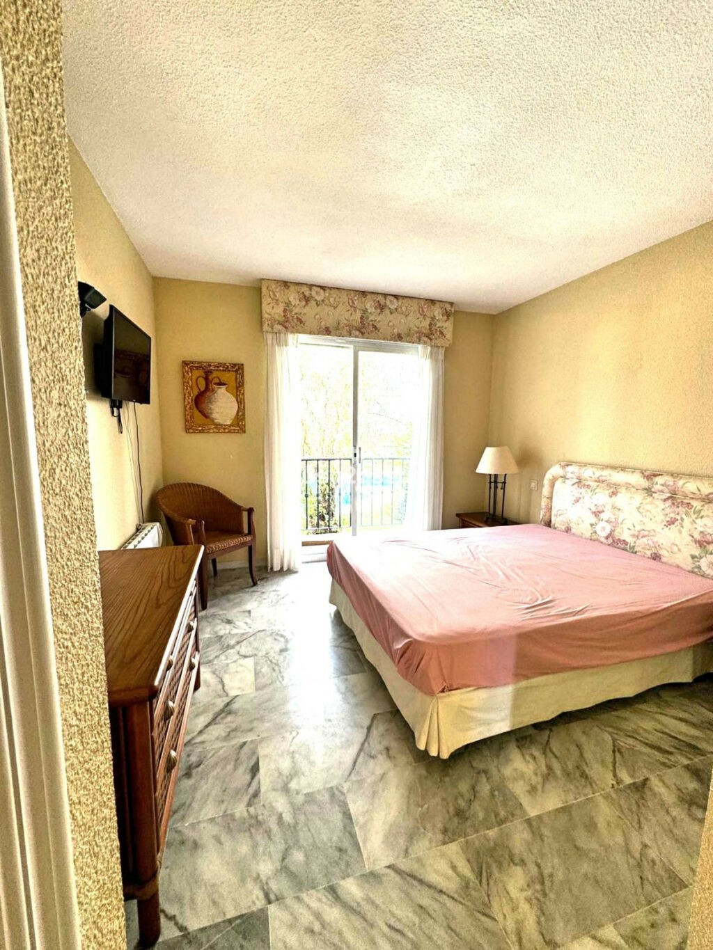 Middle Floor Apartment Costalita Málaga - image 7