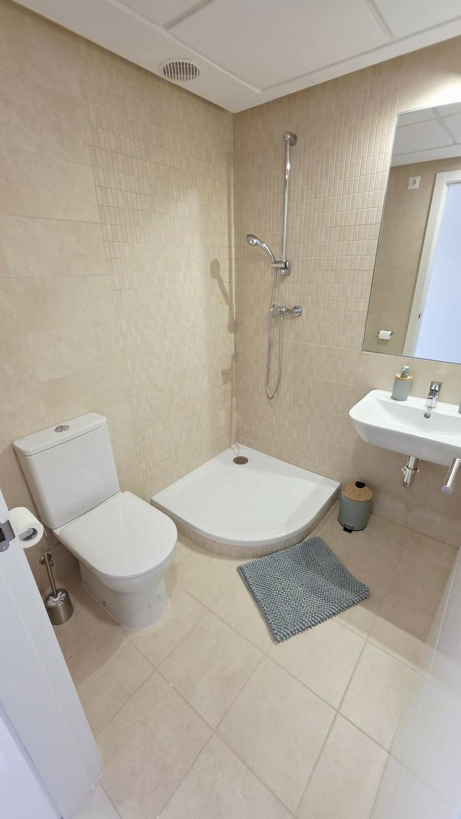 Middle Floor Apartment Estepona Málaga - image 6