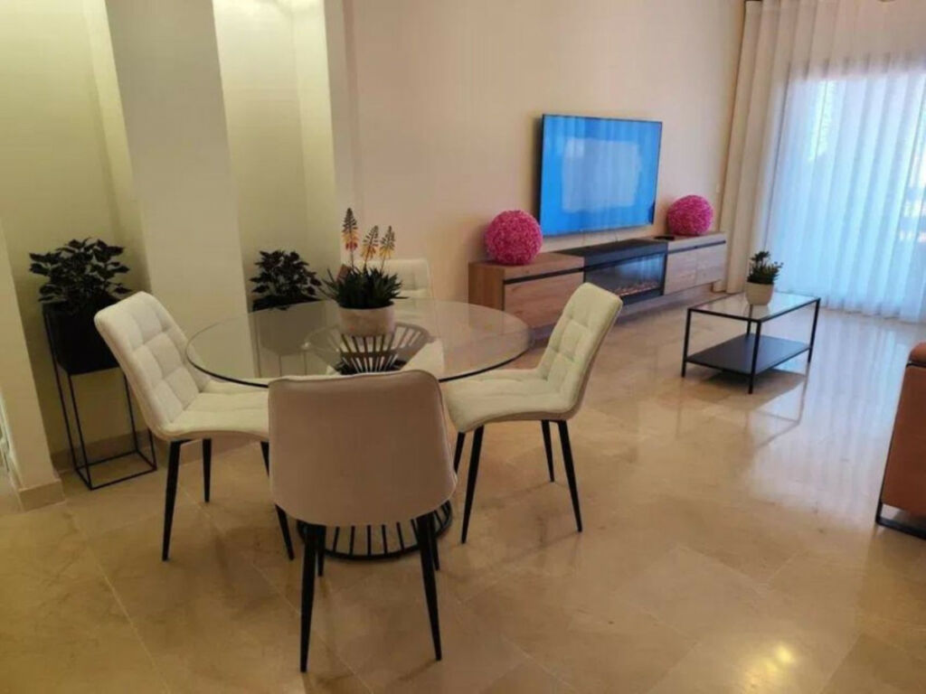 Middle Floor Apartment Manilva Málaga - image 6
