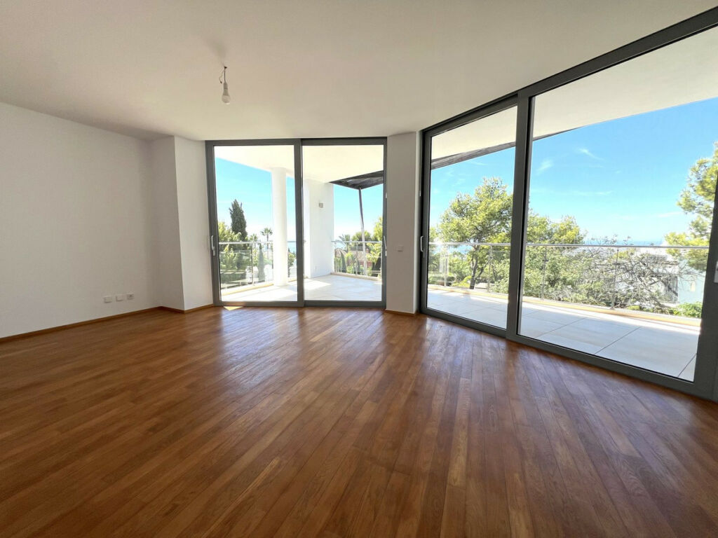 Townhouse Sierra Blanca Málaga - image 6