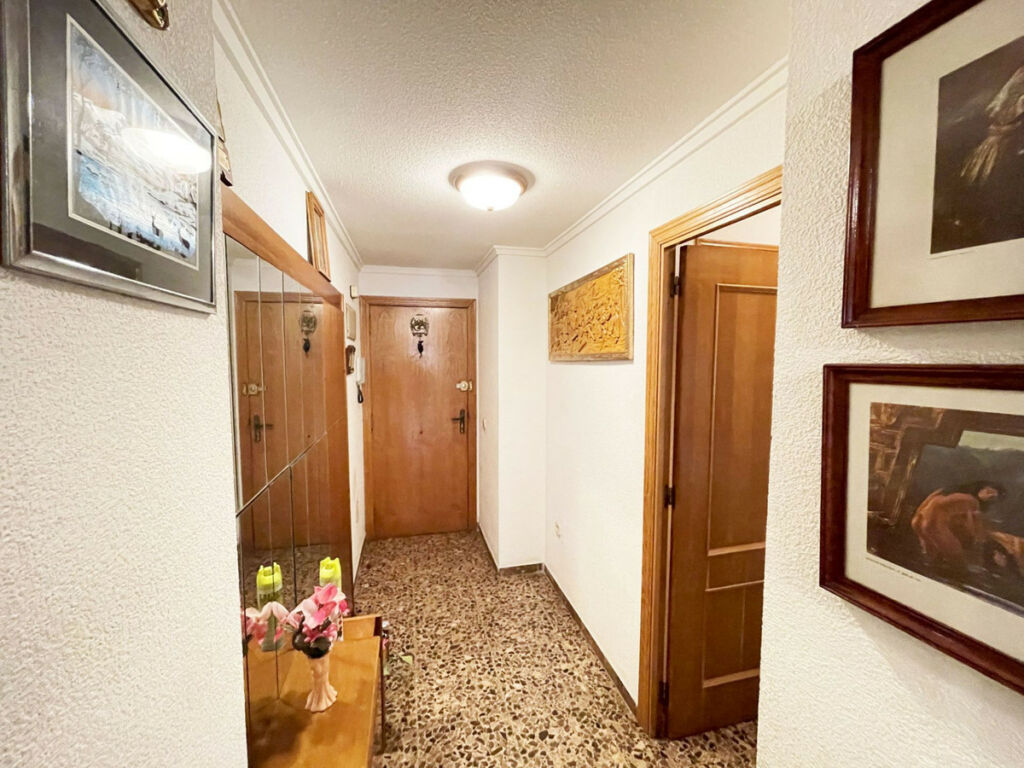 Middle Floor Apartment Calpe Alicante - image 6