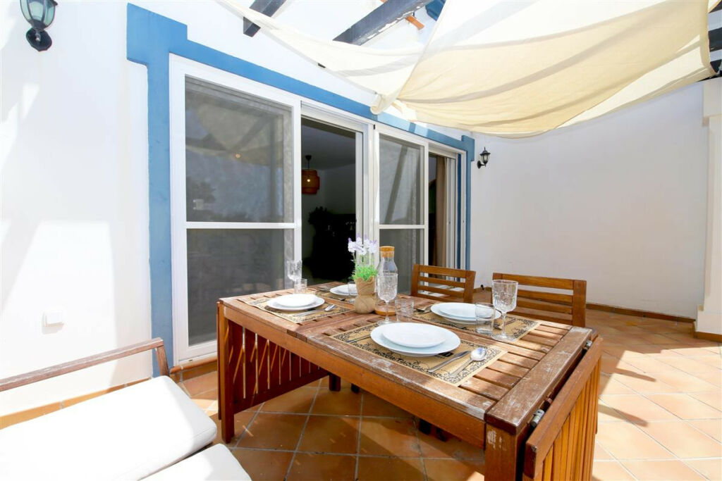 Semi-Detached House Estepona Málaga - image 6