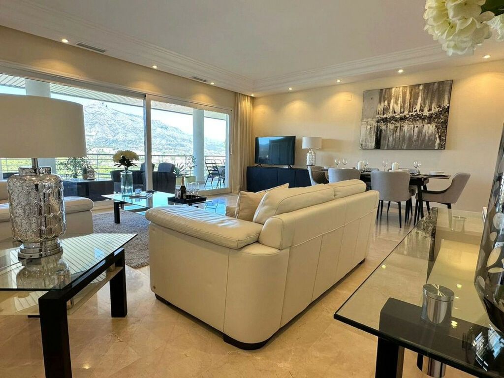 Ground Floor Apartment Nueva Andalucía Málaga - image 6