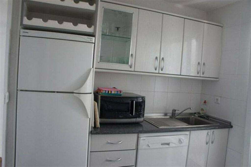 Middle Floor Apartment Puerto Banús Málaga - image 6