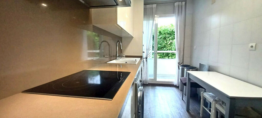 Middle Floor Apartment Marbella Málaga - image 6