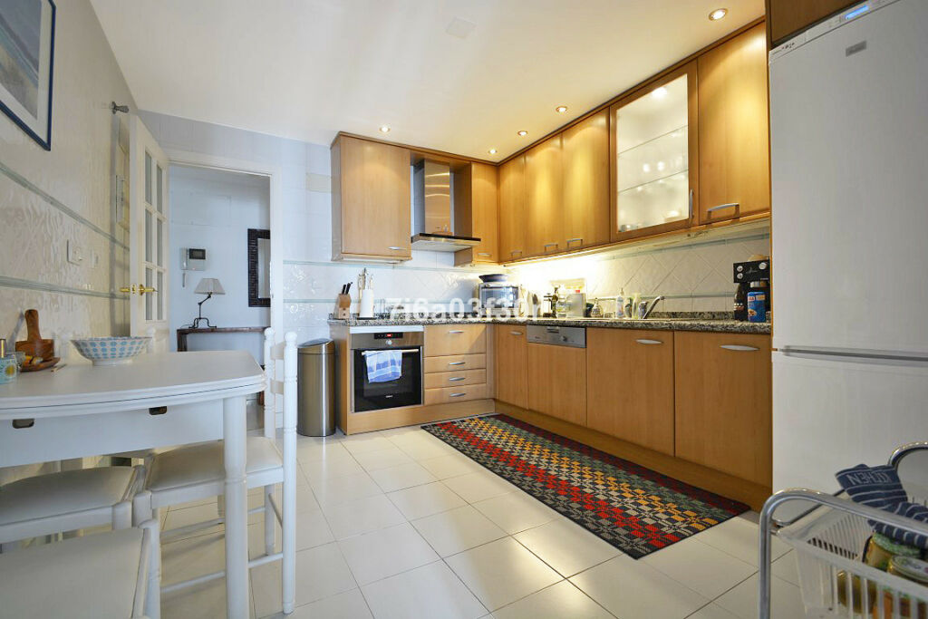 Ground Floor Apartment San Pedro de Alcántara Málaga - image 6
